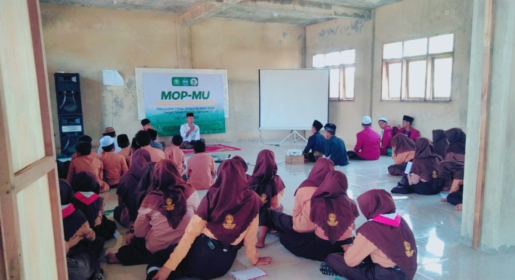 Terima Peserta Didik Baru, SMP-SMA Miftahul Ulum Adakan MOP