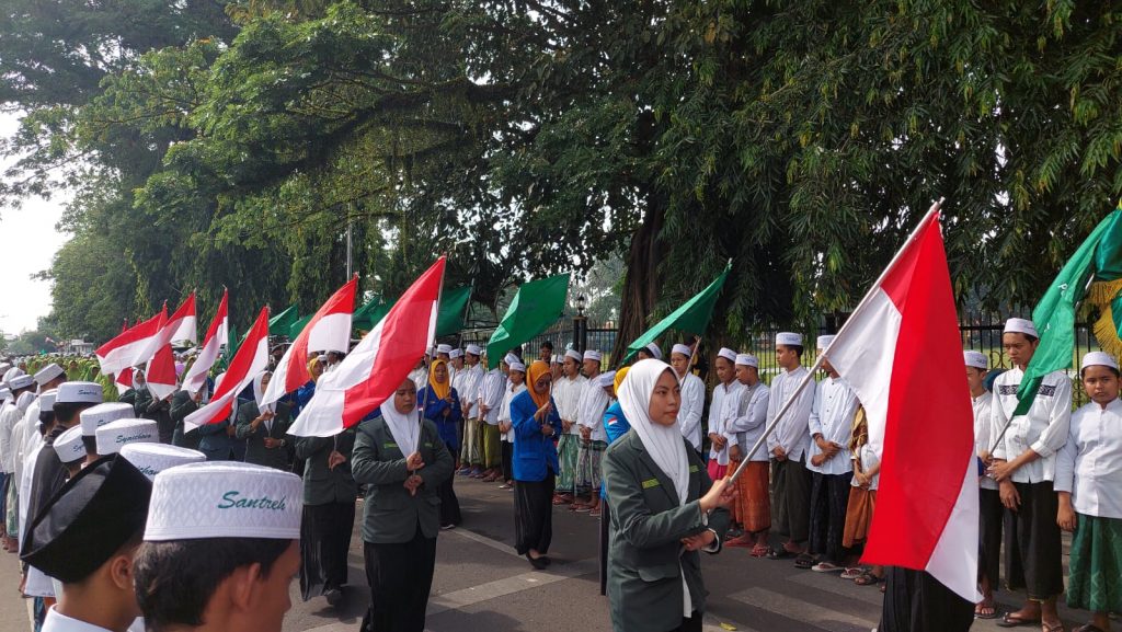 Kirab PCNU Bangkalan Hijaukan Kota Dzikir Dan Shalawat