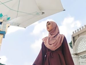 Tiga Poin Penting Berdandan Bagi Perempuan Menurut Anjuran Ulama