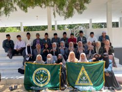 ZIBARTA PAC IPNU-IPPNU Kokop, Wujudkan Kepedulian Melalui Ziarah dan Berbagi Takjil